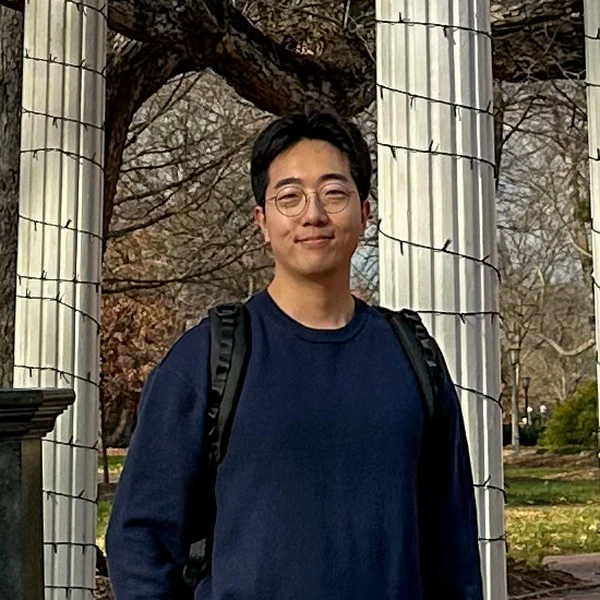 Seung Hyun Kim at the Old Well on the UNC Chapel Hill campus